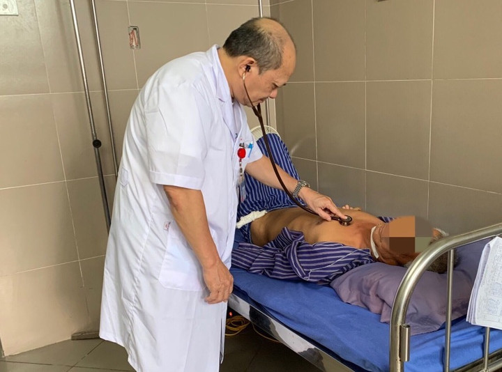 Người đàn ông suy đa tạng, hoại tử tay chân từ món ăn khoái khẩu của người Việt - 1