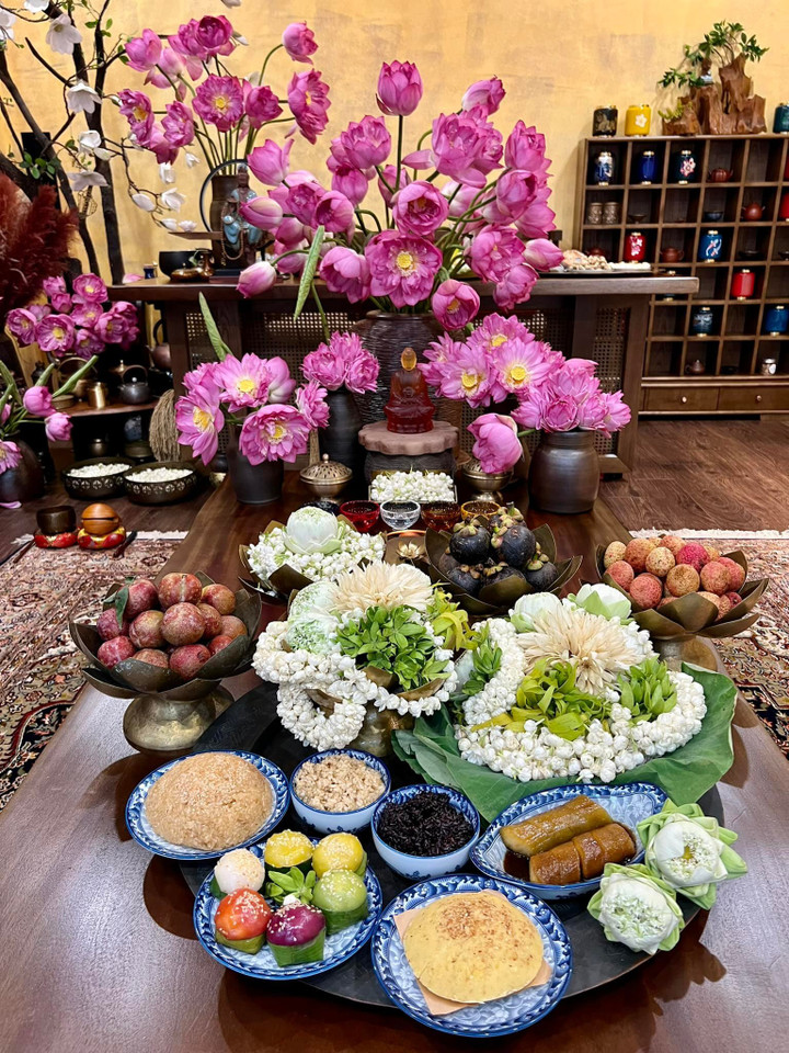 Dân mạng đua nhau khoe mâm cúng Tết Đoan ngọ đủ món ngon - 1