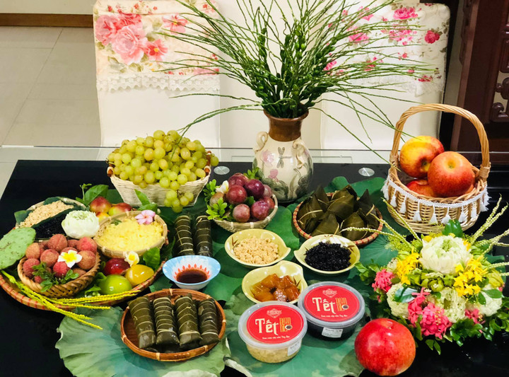 Dân mạng đua nhau khoe mâm cúng Tết Đoan ngọ đủ món ngon - 6