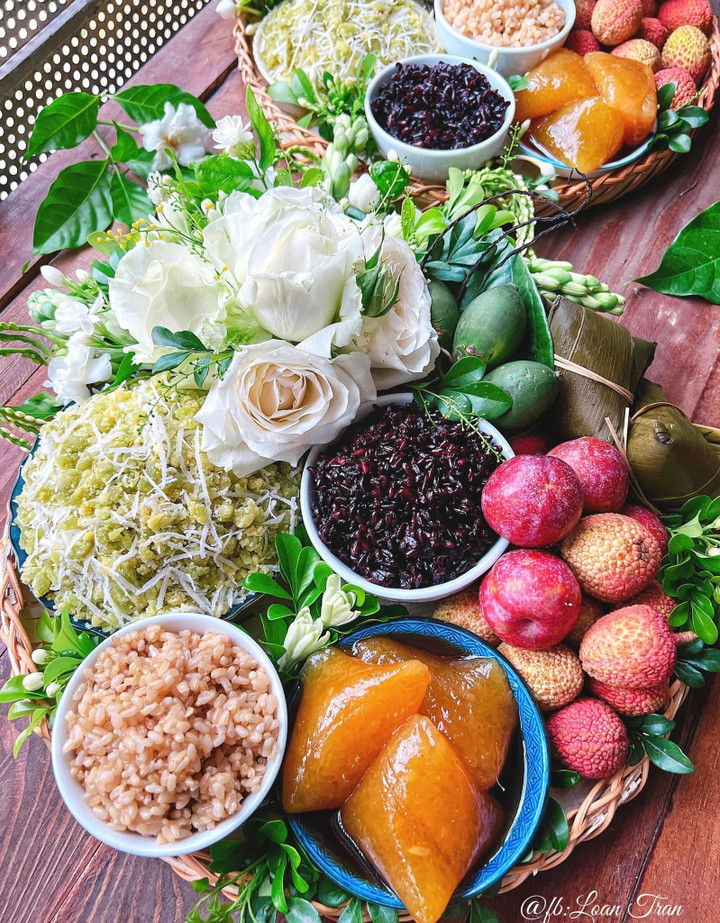 Dân mạng đua nhau khoe mâm cúng Tết Đoan ngọ đủ món ngon - 3