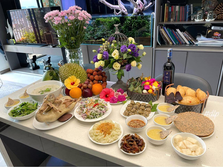 Dân mạng đua nhau khoe mâm cúng Tết Đoan ngọ đủ món ngon - 7