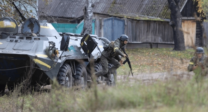 Ukraine đưa quân tới dọc biên giới với Belarus? - 1
