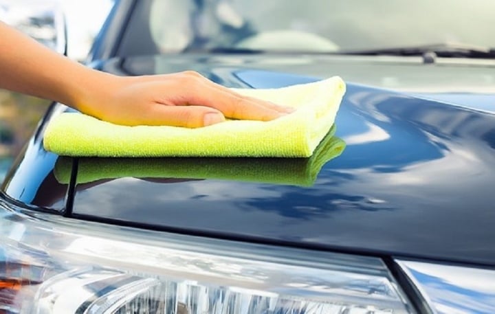 Những điều không nên làm khi tự rửa ô tô tại nhà chủ xe cần biết - 2