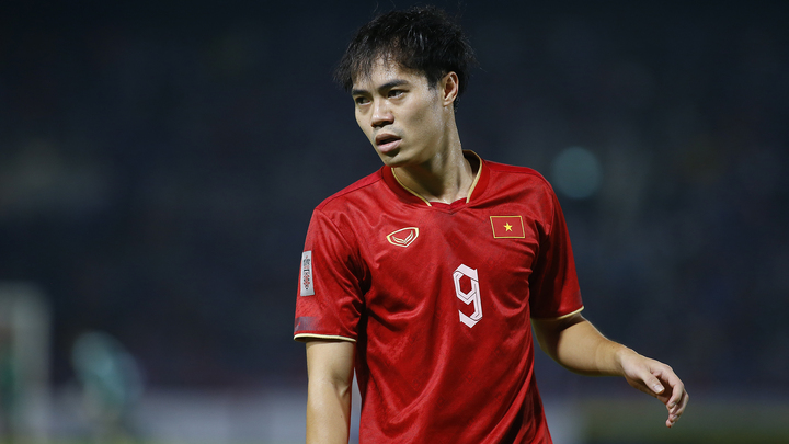 Tiền đạo Văn Toàn sắp trở lại V-League.
