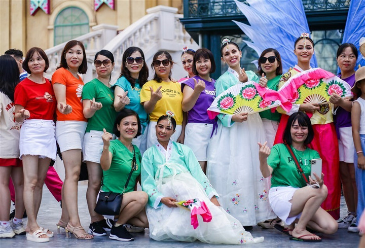 Du khách hào hứng trải nghiệm Lễ hội Văn hóa Hàn Quốc tại Bà Nà - 5