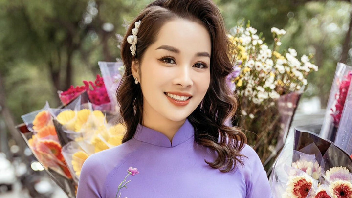 Minh Hương 'Nhật ký Vàng Anh' trở thành BTV, Thượng úy Công an sau 17 năm - 1