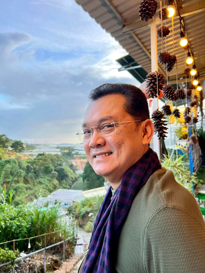 Sao Việt 23/6: Trấn Thành cảm ơn bà xã, Hoài Linh tươi tắn đi lưu diễn nước ngoài - 9