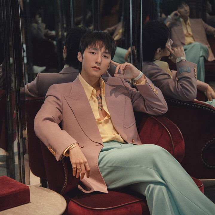 Sao Việt 22/6: Hoa hậu Mai Phương gợi cảm trên biển, Vân Dung khoe ảnh 3 tuổi - 8