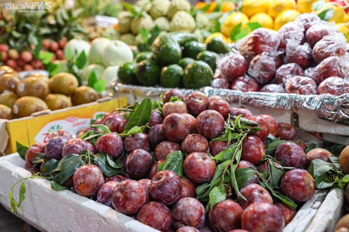 Người Hà Nội sắm Tết Đoan ngọ từ sáng sớm, tiểu thương bán không ngừng tay - 12