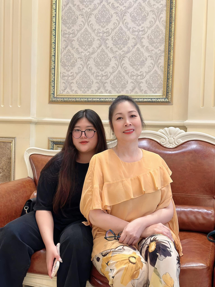 NSND Hồng Vân tự tin khoe đường cong ở tuổi U60 sau khi giảm 15kg - 8