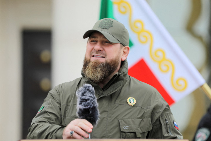 Lãnh đạo Chechnya Kadyrov tuyên bố ủng hộ Tổng thống Nga Putin - 1