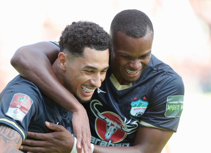 Trực tiếp bóng đá HAGL 0-0 TP.HCM: Bóng dội xà ngang - 2