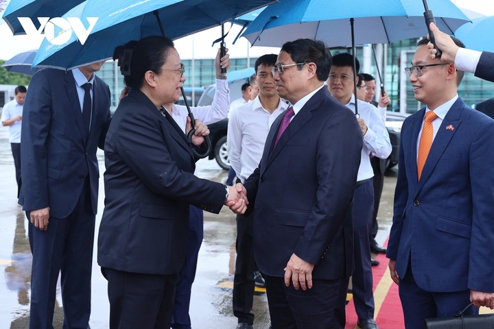 Thủ tướng lên đường thăm chính thức Trung Quốc, dự Hội nghị thường niên Diễn đàn WEF - 2