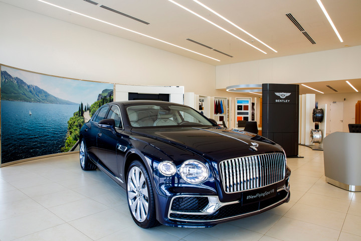 Bentley Flying Spur 2021 là một chiếc sedan hạng sang đẳng cấp của hãng Bentley. (Ảnh: Bentley Việt Nam)
