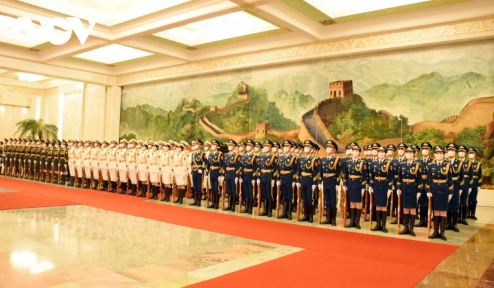 Thủ tướng Trung Quốc đón Thủ tướng Việt Nam, chứng kiến lễ ký 6 văn kiện hợp tác - 3