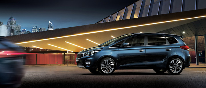 Kia Rondo 2021 là một mẫu xe đa dụng (MPV) có thiết kế hiện đại và tiện nghi. (Ảnh: KIA)