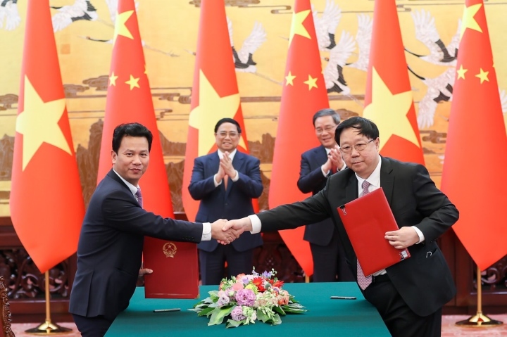 Thủ tướng Trung Quốc đón Thủ tướng Việt Nam, chứng kiến lễ ký 6 văn kiện hợp tác - 9
