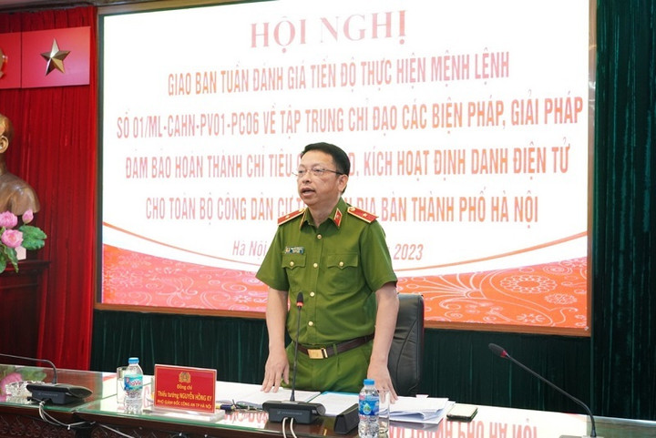 Hà Nội mở đợt cao điểm xử phạt công dân không khai báo tạm trú, tạm vắng - 1