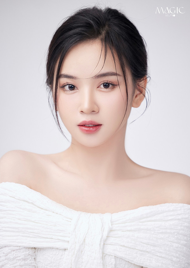 Ở cương vị mới, Á khôi Thùy Dương mong muốn sẽ góp sức giới thiệu, quảng bá tà áo dài Việt Nam đến với mọi người, đặc biệt là thế hệ trẻ Gen Z.