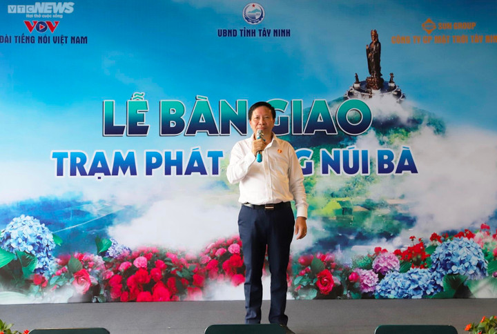 Phó Tổng Giám đốc Đài Tiếng nói Việt Nam Vũ Hải Quang phát biểu tại lễ bàn giao. (Ảnh: Hoàng Thọ)