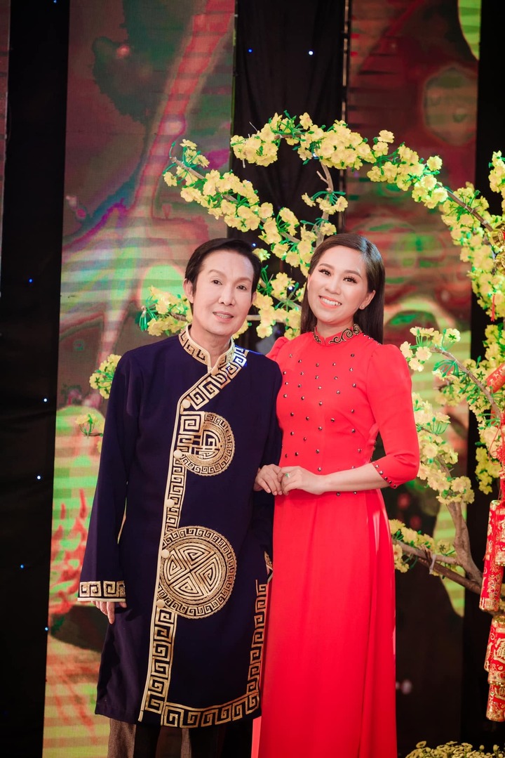 Hồng Phượng là cháu gái cố NSƯT Vũ Linh.
