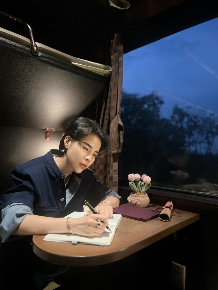 Vũ Cát Tường kể chuyện trước kia thi đại học đạt 5,5 điểm môn Văn.