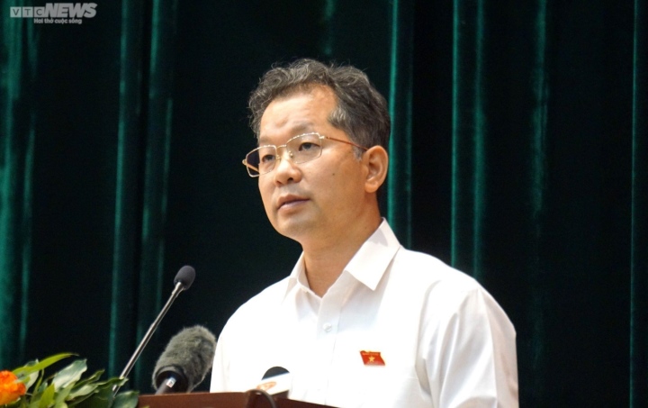 Ông Nguyễn Văn Quảng, Trưởng Đoàn ĐBQH đơn vị Đà Nẵng trả lời ý kiến cử tri chiều 28/6.