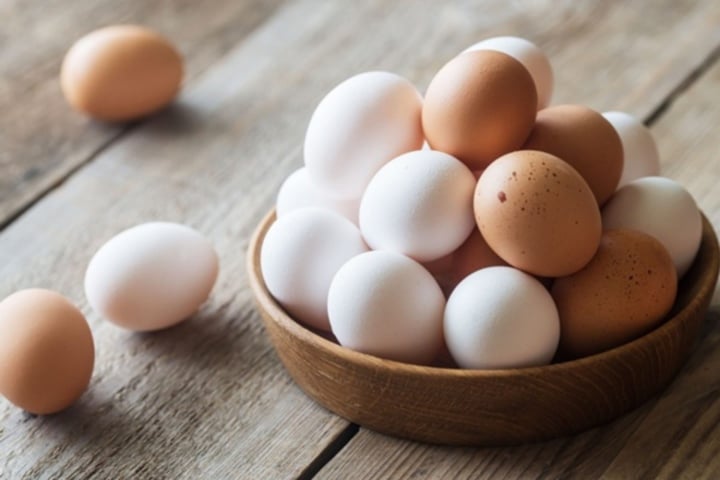 Loại trứng vỏ trắng và vỏ nâu nào bổ dưỡng nhất?