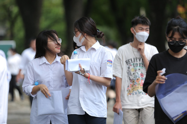 Cấu trúc đề thi tốt nghiệp THPT môn Toán 2023 giữ ổn định so với đề thi chính thức năm 2022 và tương đồng với đề minh hoạ của Bộ GD&ĐT.