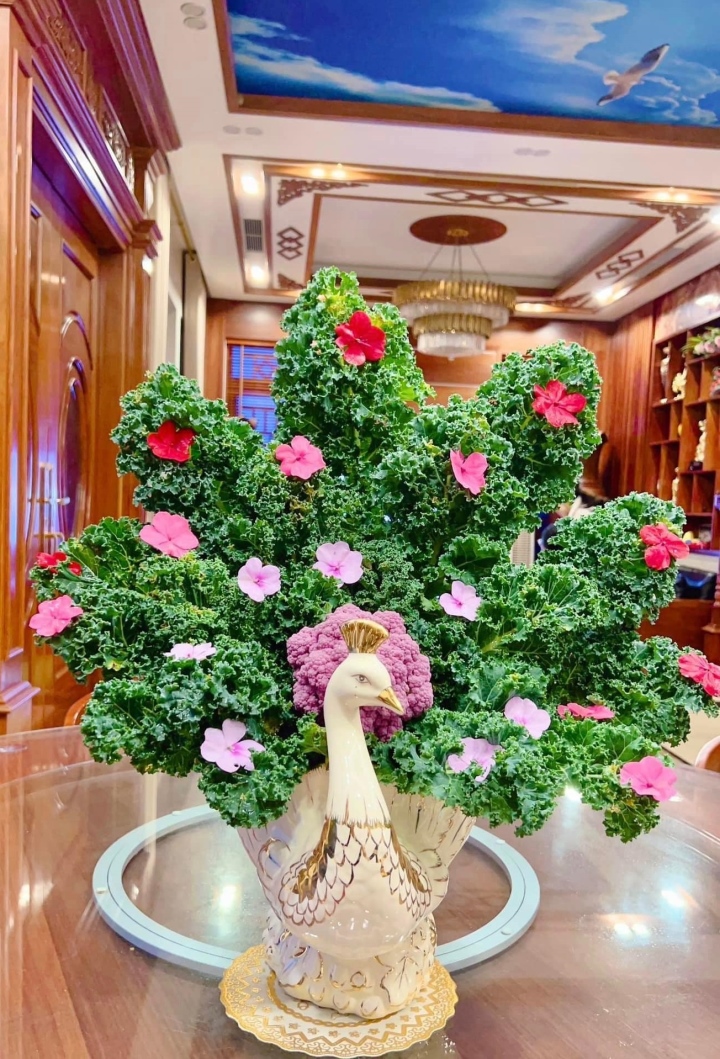 Ngắm những 'bông hoa' lạ mắt được xếp bằng rau trong vườn của mẹ Quảng Ninh - 7