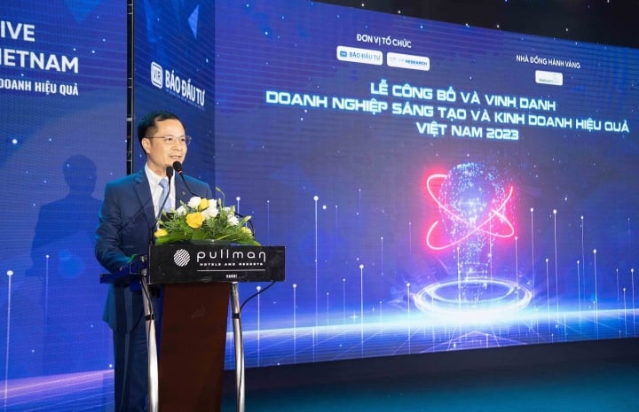 Ông Lê Hoàng Tùng - Kế toán trưởng Vietcombank chia sẻ về hoạt động đổi mới sáng tạo của Vietcombank.