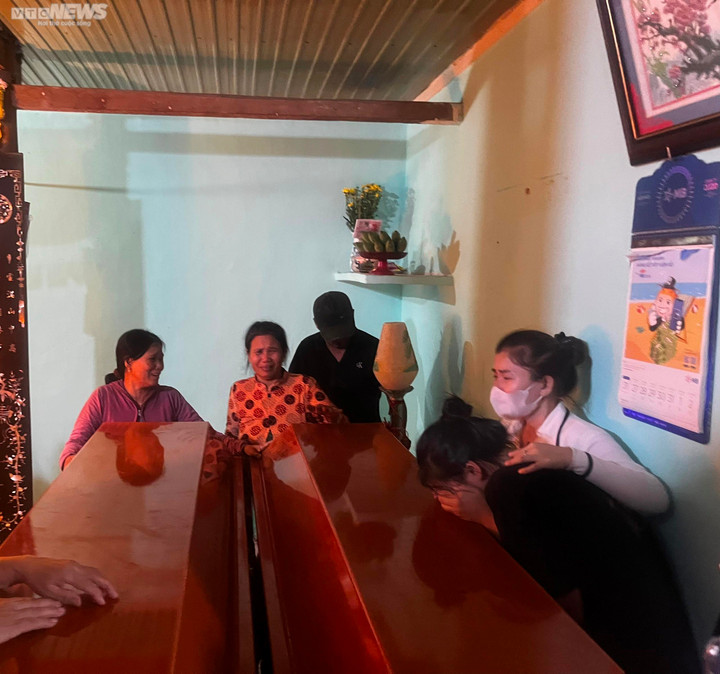 Nhiều người tiếc thương cho cặp vợ chồng hiền lành, chịu khó nhưng đoản mệnh.