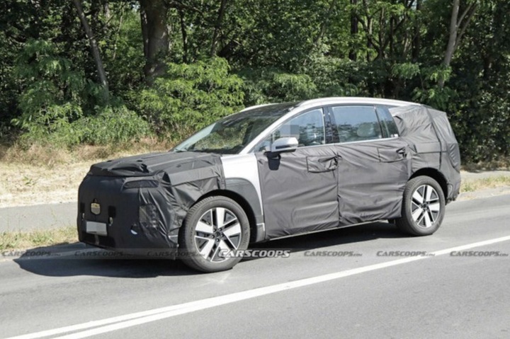 Hyundai Ioniq 7 lộ ảnh chạy thử nghiệm - 4