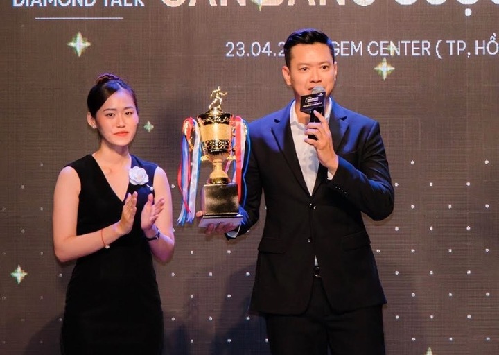 Hồ Đức Vĩnh tổ chức giải chạy từ thiện để lan tỏa những nguồn năng lượng tích cực từ hoạt động thể thao.