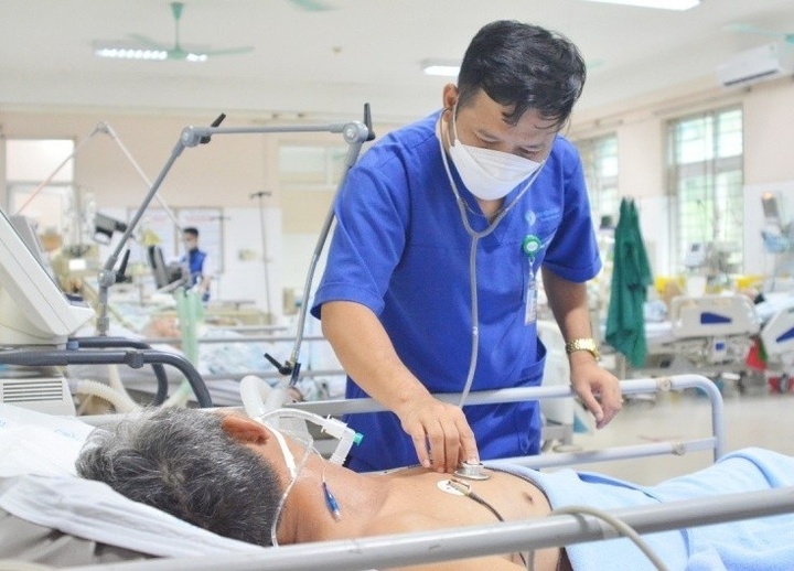 Trước đó, người đàn ông ăn canh có chứa khoảng 3-4 củ ấu tàu. (Ảnh: Benhvienbaichay)