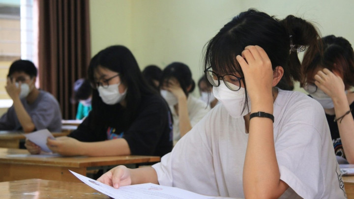 Thí sinh trong phòng thi.