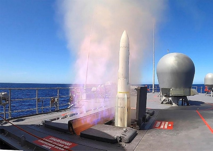 Tên lửa RIM-162 ESSM.
