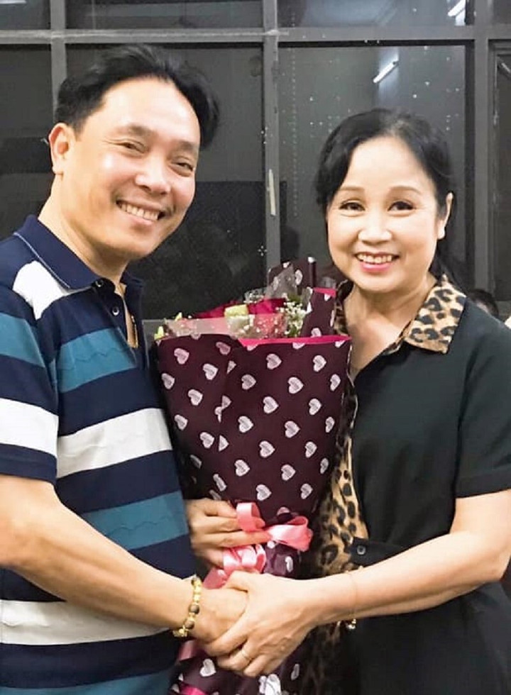 Cặp đôi Minh Tuấn - Ngọc Thư ngoài đời.