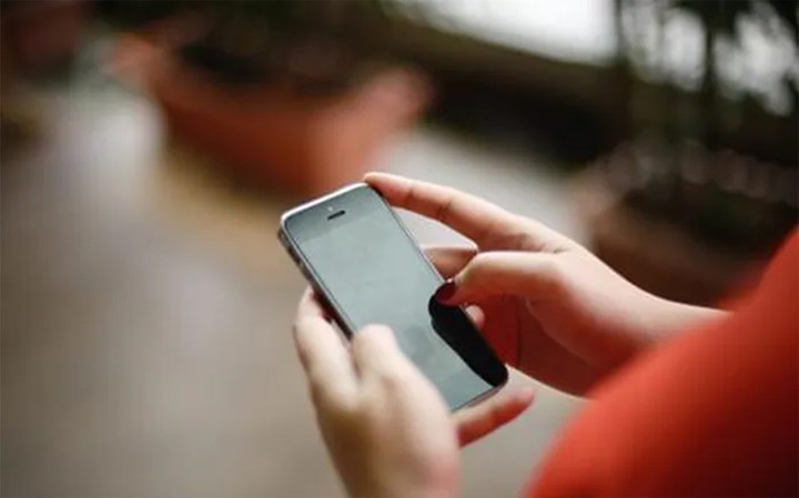 Đang tuần trăng mật, bị người yêu cũ tống tiền bằng clip 'nóng'.