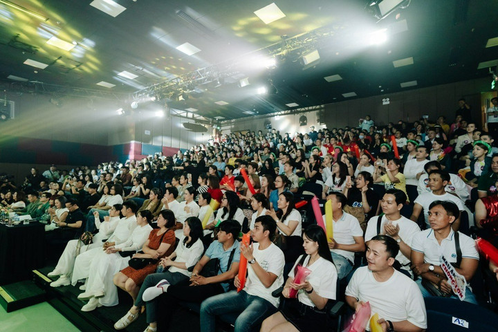 Cuộc thi không chỉ là nơi để các VPBanker cùng các thành viên trong hệ sinh thái VPBank phát huy được thế mạnh, tự tin tỏa sáng mà còn thể hiện khát vọng của VPBank luôn đứng trong TOP những nơi làm việc tốt nhất Châu Á.