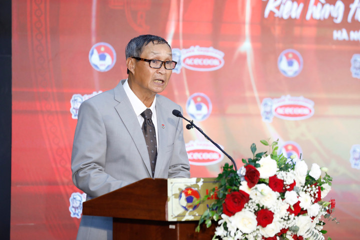 HLV Mai Đức Chung khẳng định rằng ông và các học trò sẽ chiến đấu bằng tất cả khả năng để bạn bè quốc tế thấy hình ảnh của người phụ nữ Việt Nam.