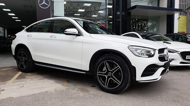 Mercedes GLC 300 có thiết kế hiện đại và thể thao. (Ảnh: Giaxehoi)