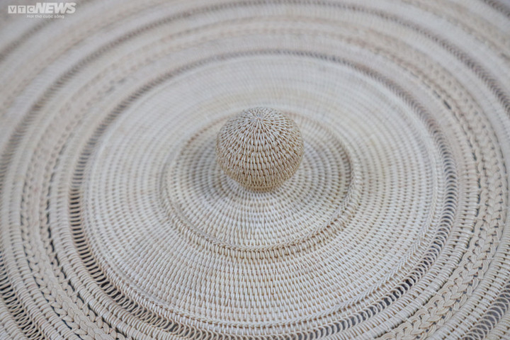 Cận cảnh lồng bàn đắt nhất Việt Nam, giá 30 triệu đồng/chiếc - 9