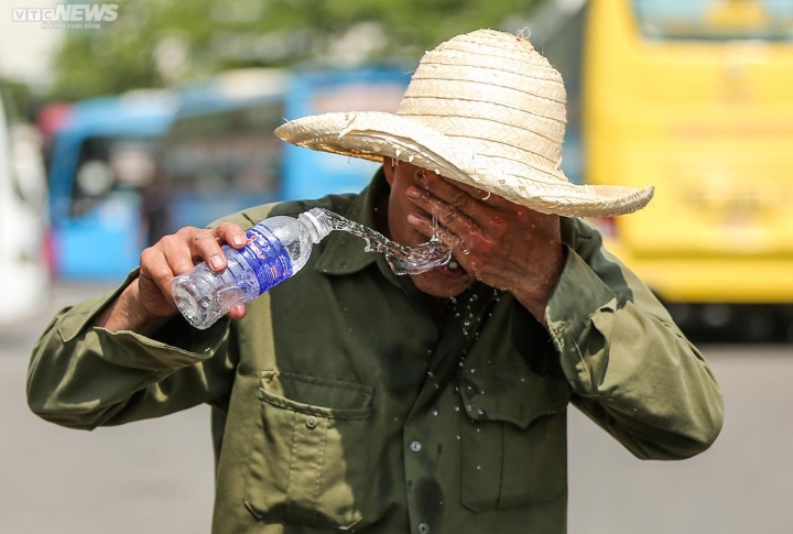 Nắng nóng ở Bắc Bộ còn kéo dài trong nhiều ngày tới. (Ảnh minh hoạ: Ngô Nhung)