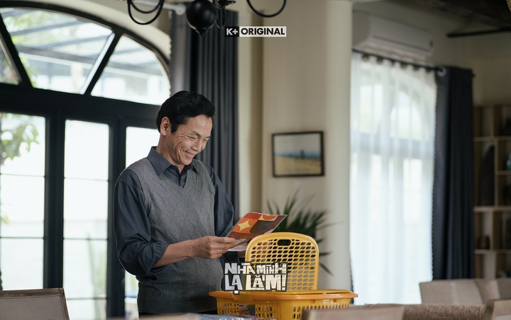 Diễn viên Trung Anh trong phim "Nhà mình lạ lắm".