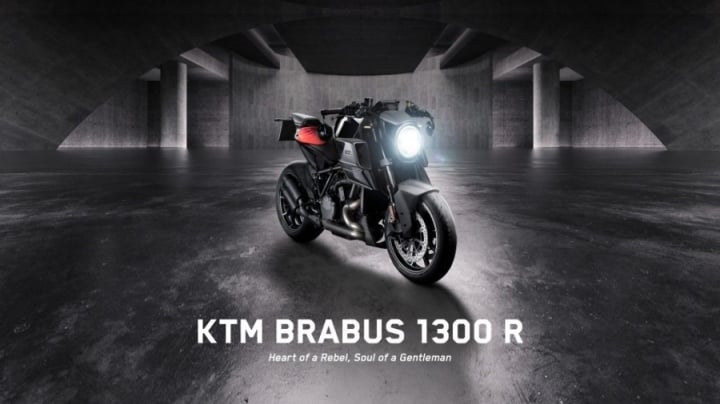 KTM Brabus 1300 R là sự kết hợp đầu tiên giữa KTM và Brabus - thương hiệu độ xe hàng đầu thế giới. Đặc biệt hơn, KTM Brabus 1300 R chính là mẫu xe mô tô đầu tiên của Brabus trong suốt lịch sử hơn 40 năm của thương hiệu này. (Ảnh: KTM Việt Nam)