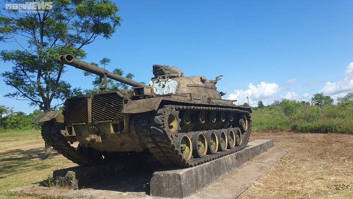 Xe tăng M48 được Mỹ sử dụng để yểm trợ bộ binh tại chiến trường Đường 9 - Khe Sanh.