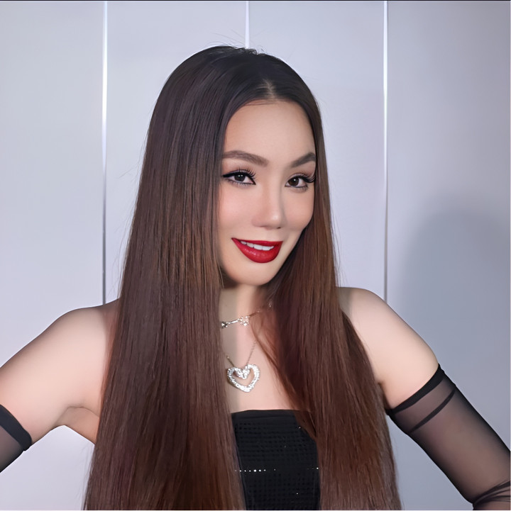 Nhan sắc ngày càng lạ lẫm của Hồ Quỳnh Hương ở tuổi 43 - 10