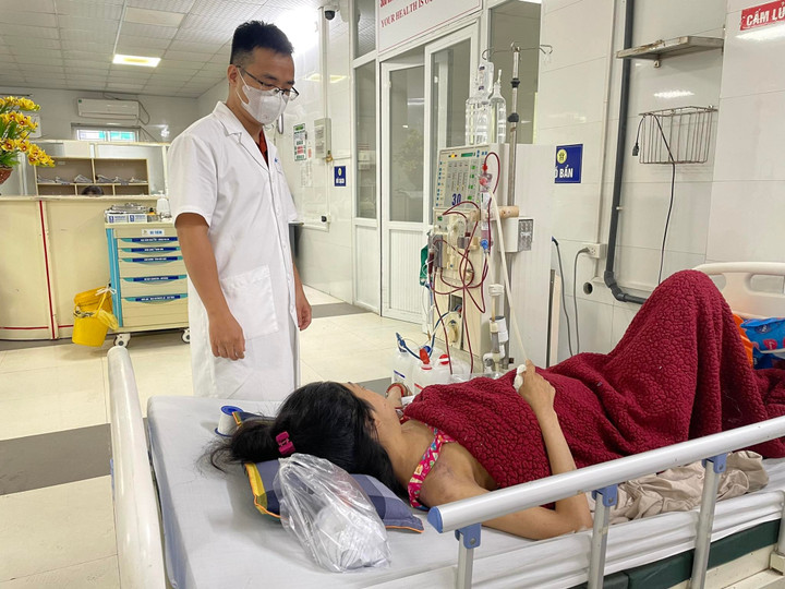 Khanh nợ viện phí nhiều tháng nay do bản thân không còn khả năng chi trả.