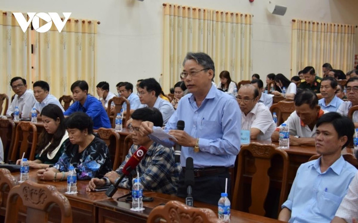 Cử tri Cần Thơ nêu ý kiến.